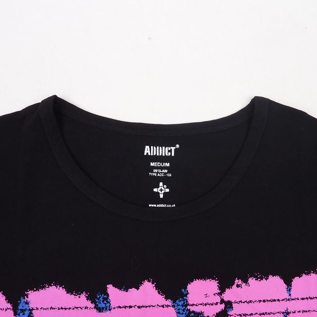 ADDICT(アディクト)のADDICT アディクト スプレーペイント 半袖 Tシャツ ピンクロゴ M メンズのトップス(Tシャツ/カットソー(半袖/袖なし))の商品写真