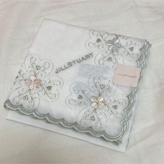 ジルスチュアート(JILLSTUART)のJILLSTUART ハンカチ　グリーン(ハンカチ)