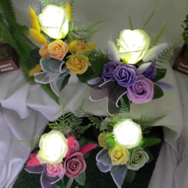 LEDソープフラワー　お供え　仏花 その他のその他(オーダーメイド)の商品写真