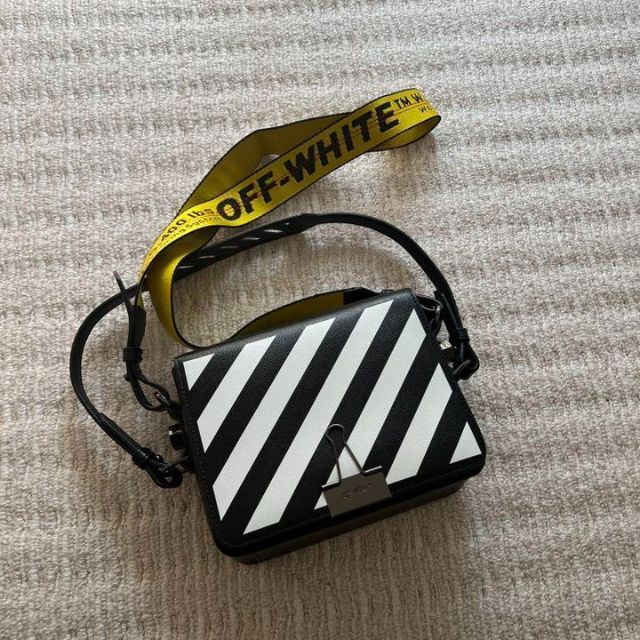 レビュー高評価の商品！ OFF-WHITE Off オフホワイト ショルダーバッグ Diag White ショルダーバッグ 