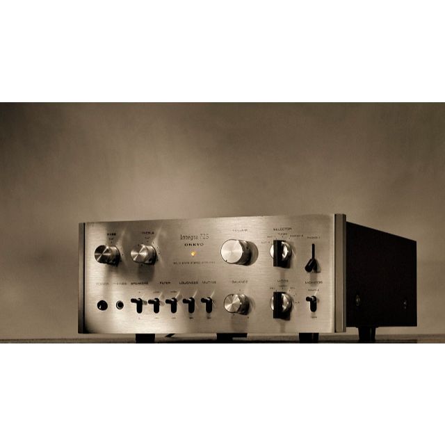 ONKYO - ☆小粋な構えにして高性能を誇る ONKYO Integra 725 の ONKYO - ☆小粋な構えにして高性能を誇る ONKYO Integra 725 の