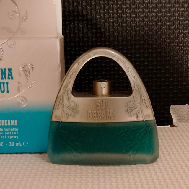 残量9〜8割　アナスイ　ANNA SUI スイドリームス EDT 30ml コスメ/美容の香水(香水(女性用))の商品写真