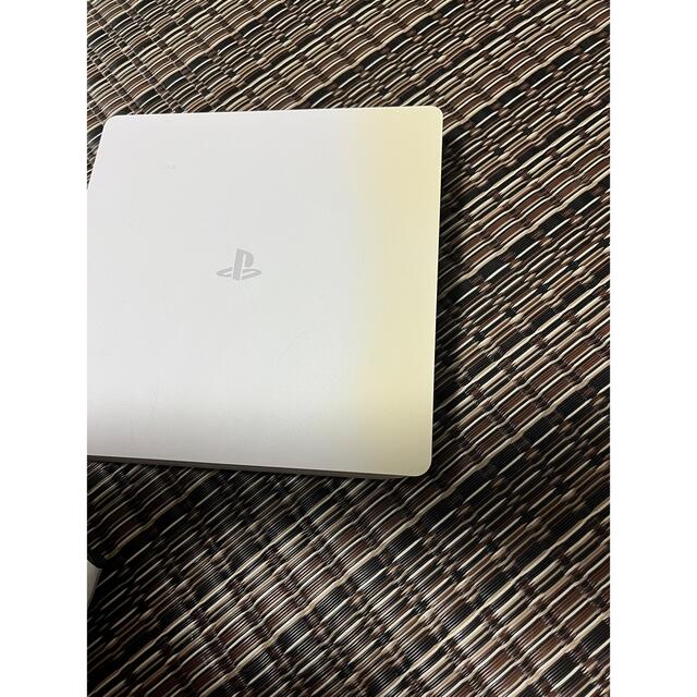 PlayStation4(プレイステーション4)のPlayStation®4 ホワイト 500GB エンタメ/ホビーのゲームソフト/ゲーム機本体(家庭用ゲーム機本体)の商品写真