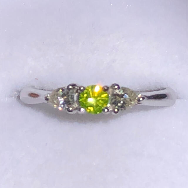 ダイヤモンドリング プラチナ イエローグリーンダイヤモンド レディースのアクセサリー(リング(指輪))の商品写真