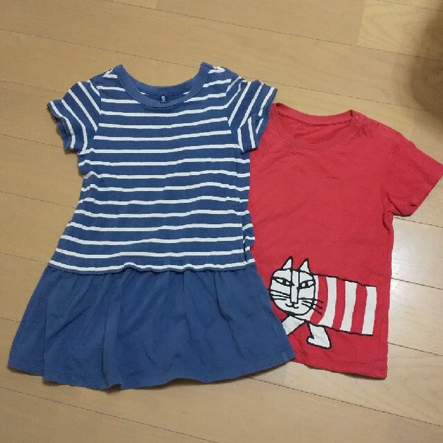 UNIQLO(ユニクロ)のユニクロ 2点セット  100 キッズ/ベビー/マタニティのキッズ服女の子用(90cm~)(Tシャツ/カットソー)の商品写真