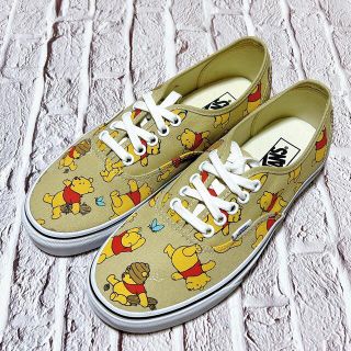 ヴァンズ(VANS)の【新品 未使用】VANS × ディズニー くまのプーさん スニーカー 24.5(スニーカー)