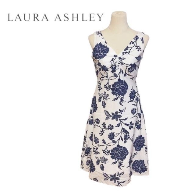 LAURA ASHLEY(ローラアシュレイ)のローラアシュレイ　ワンピース　ひざ丈　白　ホワイト　ブルー　花柄　L レディースのワンピース(ひざ丈ワンピース)の商品写真