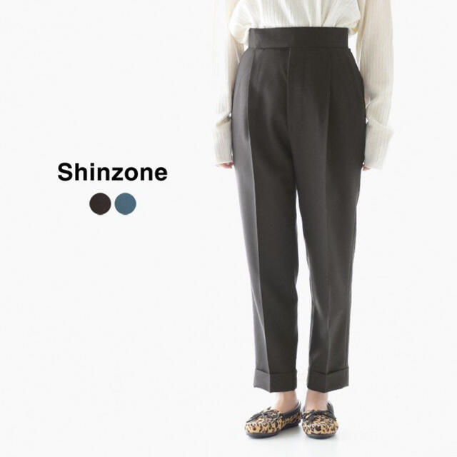 Shinzone(シンゾーン)の新品未使用 shinzone シンゾーン ワンタックパンツ ブラック34 レディースのパンツ(カジュアルパンツ)の商品写真