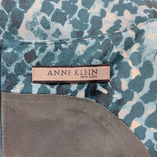 ANNE KLEIN(アンクライン)のANNE KLEIN アンクライン　ワンピース　グリーン系　モザイク　M レディースのワンピース(ひざ丈ワンピース)の商品写真