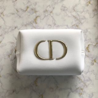 Christian Dior - ディオール　ノベルティポーチ　金×白ロゴ
