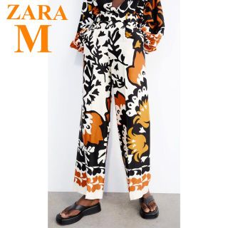 ザラ(ZARA)の新品タグ付　2022ss ZARA ダーツ　プリント　花柄　ワイドパンツ　M(カジュアルパンツ)