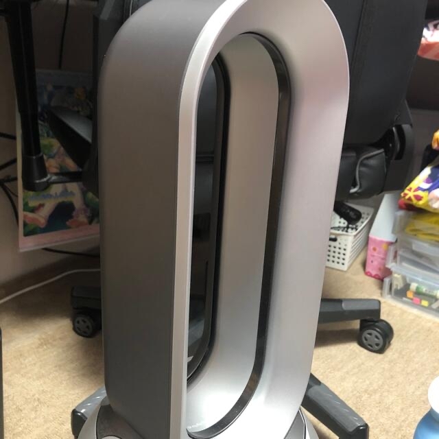 Dyson(ダイソン)のDyson Pure Hot + Cool 空気清浄機能付  HP00 IS N スマホ/家電/カメラの生活家電(空気清浄器)の商品写真