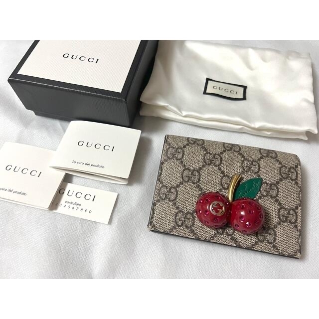 Gucci - GUCCI グッチ GG スプリーム チェリー コンパクト財布の通販
