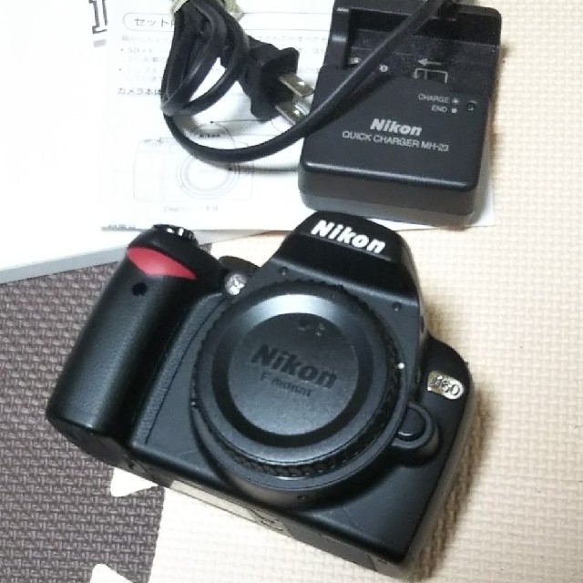 Nikon ニコン D60 ボディ 動作品 シャッター数少 バッテリー、充電器付の通販 by トミー|ニコンならラクマ