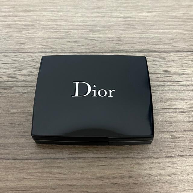 Dior(ディオール)のDior トリオブリックパレット #733 コーラルグロウ コスメ/美容のベースメイク/化粧品(アイシャドウ)の商品写真