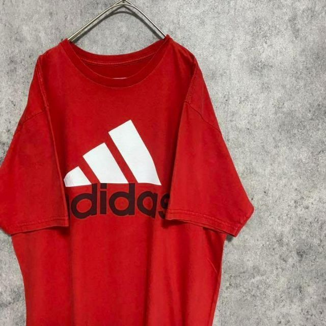 adidas(アディダス)のアディダス　adidas プリント　tシャツ 赤　半袖　デカロゴ　古着 メンズのトップス(Tシャツ/カットソー(半袖/袖なし))の商品写真