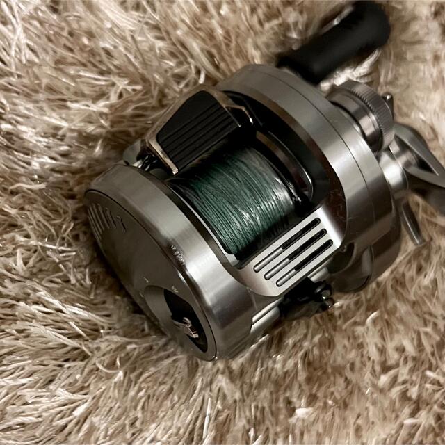 SHIMANO(シマノ)の最終値下げ SHIMANO CALCUTTA CONQUEST DC 101HG スポーツ/アウトドアのフィッシング(リール)の商品写真