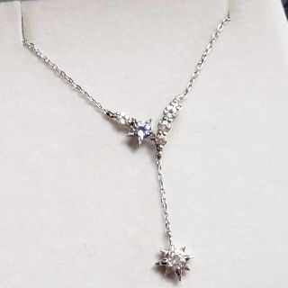 スタージュエリー(STAR JEWELRY)の新品　スタージュエリー　K10WG  　クリスマス限定　ネックレス　ホワイト(ネックレス)