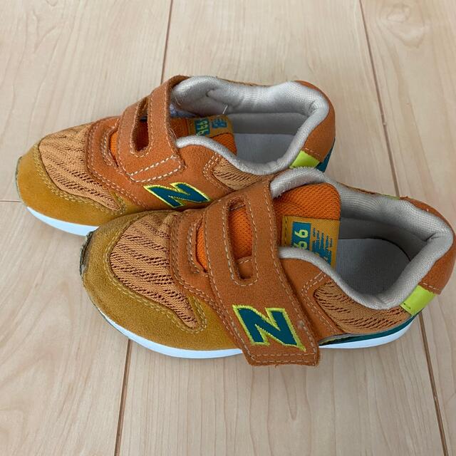 New Balance(ニューバランス)のニューバランス996 15.5cm オレンジ色　 キッズ/ベビー/マタニティのキッズ靴/シューズ(15cm~)(スニーカー)の商品写真