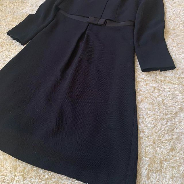 おまけ付き 東京ソワール SOIR PERLEノーカラーのリボン付アンサンブル