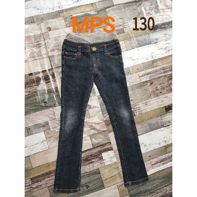 MPS(エムピーエス)のライトオンのMPSの130デニムジーンズ キッズ/ベビー/マタニティのキッズ服男の子用(90cm~)(パンツ/スパッツ)の商品写真