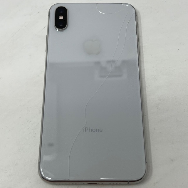 iPhone XSmax 64GB シルバー　MT6R2J/A