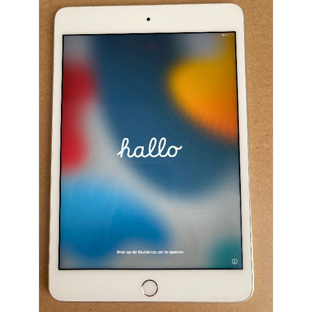 美品】iPad mini 4 Wifi 128GB MK9P2J/A-