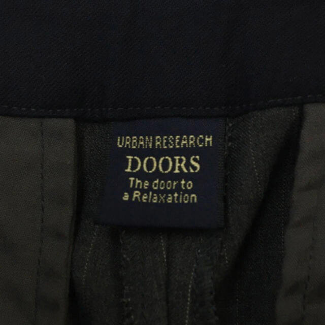 URBAN RESEARCH DOORS(アーバンリサーチドアーズ)のアーバンリサーチ ドアーズ パンツ テーパード ストライプ 36 グレー 白 レディースのパンツ(その他)の商品写真
