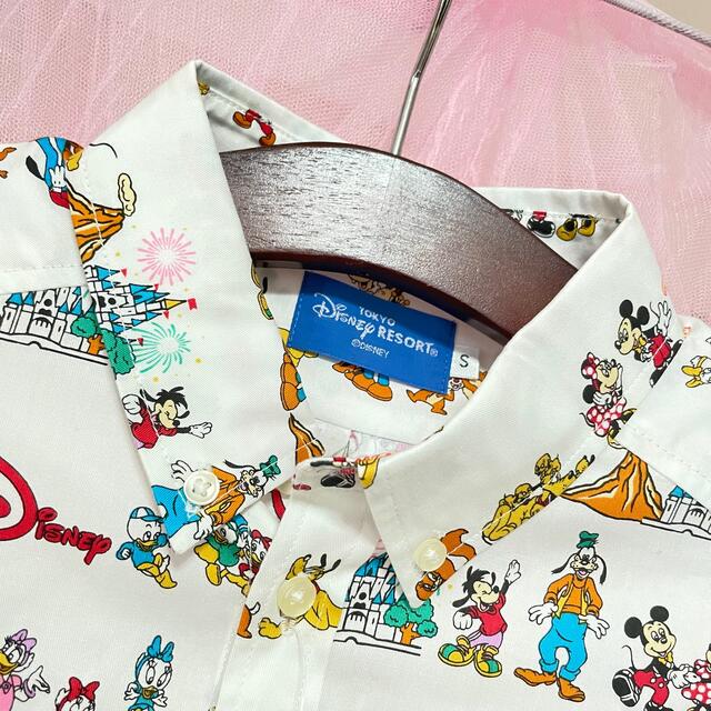 Disney(ディズニー)の𓊆 未使用 Disney 総柄シャツ 長袖 S𓊇  レディースのトップス(シャツ/ブラウス(長袖/七分))の商品写真