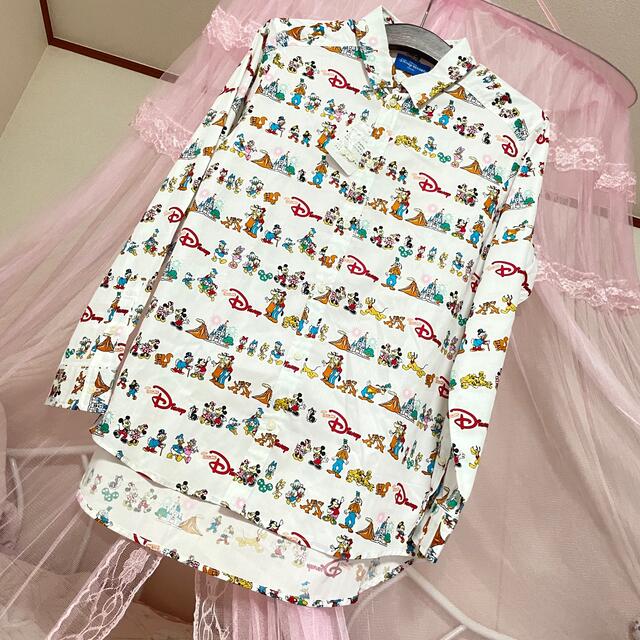 Disney(ディズニー)の𓊆 未使用 Disney 総柄シャツ 長袖 S𓊇  レディースのトップス(シャツ/ブラウス(長袖/七分))の商品写真