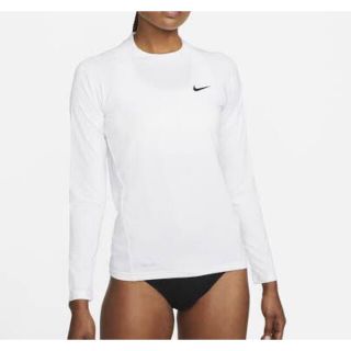 ナイキ(NIKE)の★新品未使用★ NIKE 女性用ラッシュガード(水着)