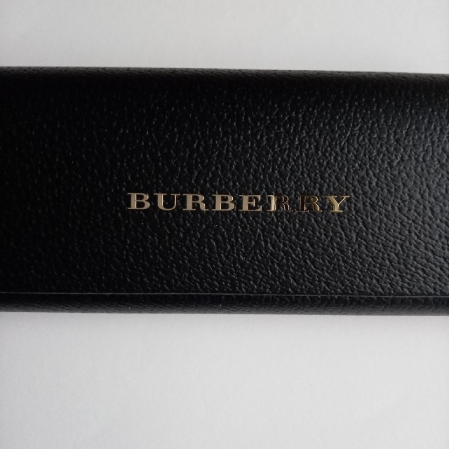 BURBERRY(バーバリー)の未使用　BURBERRY　バーバリー　メガネケース一式　眼鏡ケース メンズのファッション小物(サングラス/メガネ)の商品写真