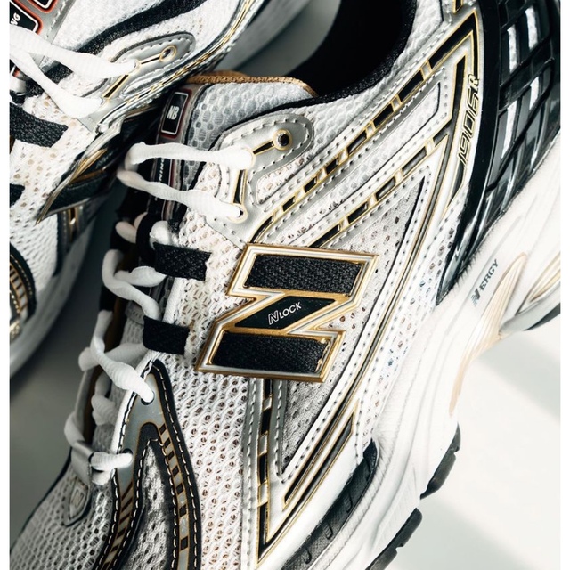 New Balance - New Balance M1906RAの通販 by age｜ニューバランスなら ...