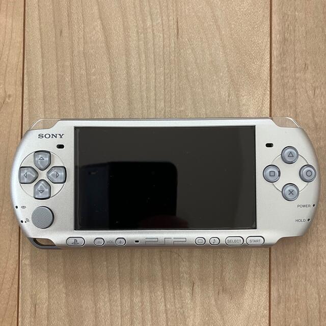 PlayStation Portable(プレイステーションポータブル)の【ジャンク品】PSP-3000&モンスターハンター2Gセット エンタメ/ホビーのゲームソフト/ゲーム機本体(携帯用ゲーム機本体)の商品写真