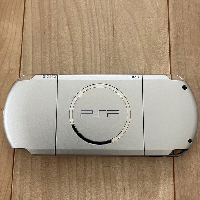 PlayStation Portable(プレイステーションポータブル)の【ジャンク品】PSP-3000&モンスターハンター2Gセット エンタメ/ホビーのゲームソフト/ゲーム機本体(携帯用ゲーム機本体)の商品写真