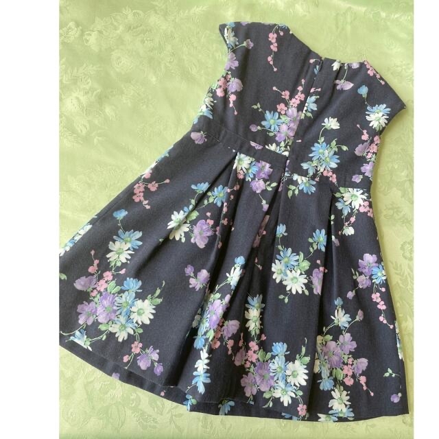 Rope' Picnic(ロペピクニック)の新品　ロペピクニック　花柄ワンピース　110 キッズ/ベビー/マタニティのキッズ服女の子用(90cm~)(ワンピース)の商品写真