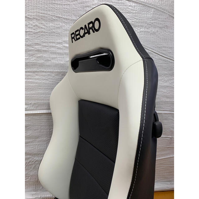 RECARO(レカロ)のレカロ RECARO SR-3 セミオーダー 張替品 シングルステッチ 自動車/バイクの自動車(汎用パーツ)の商品写真