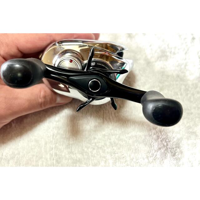 SHIMANO(シマノ)のシマノ  12アンタレス HG 右ハンドル ダブルボールベアリング入り スポーツ/アウトドアのフィッシング(リール)の商品写真