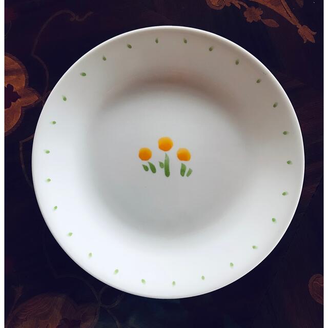 CORELLE(コレール)のコレール　21.5cm プレート(中皿)　　　　黄色い花　2枚組 インテリア/住まい/日用品のキッチン/食器(食器)の商品写真