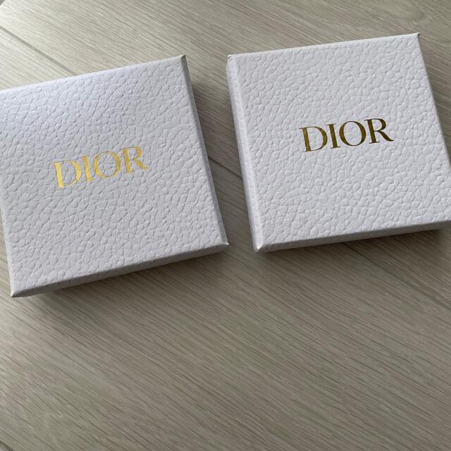 Christian Dior(クリスチャンディオール)の【うめ様専用】DIOR 空箱 レディースのバッグ(ショップ袋)の商品写真