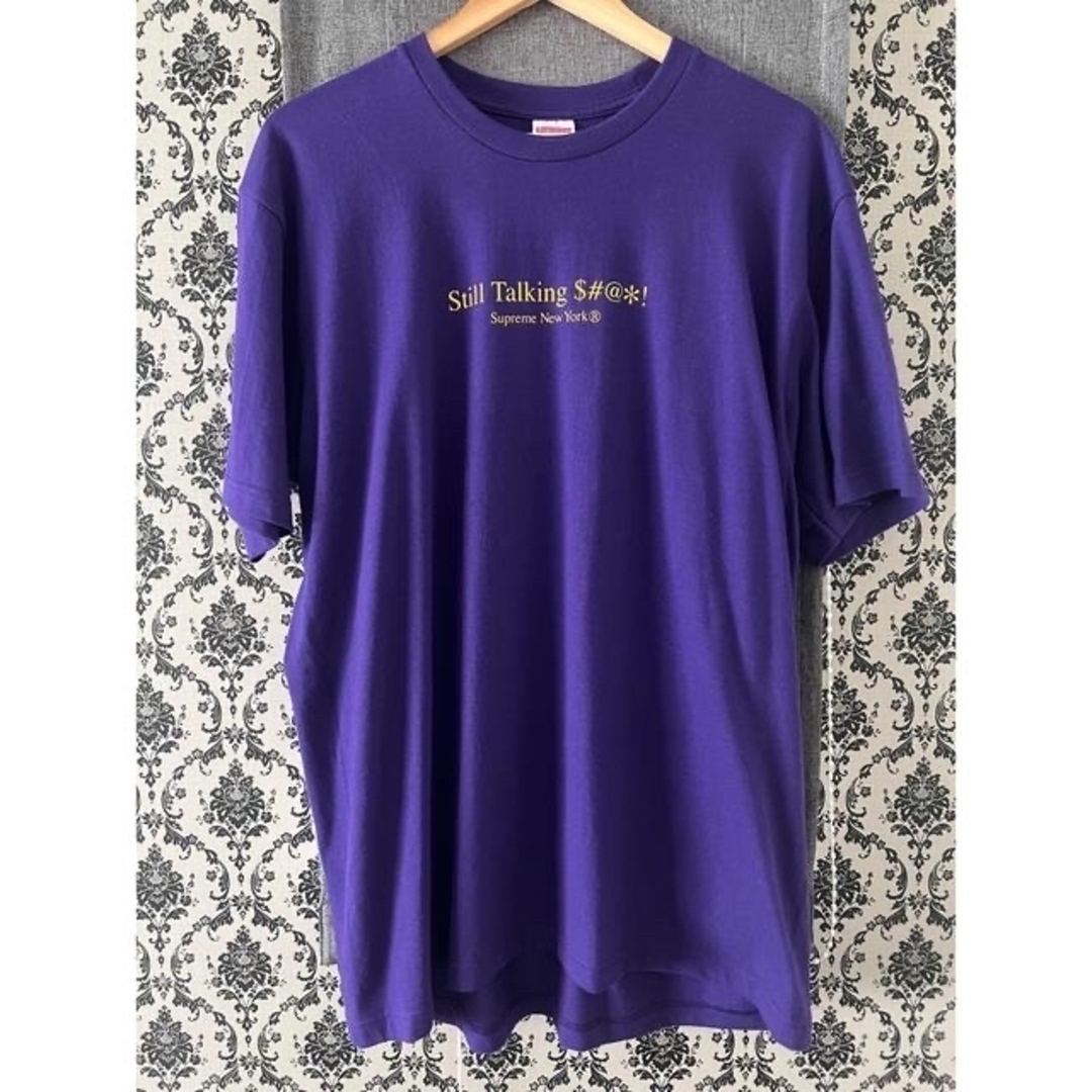 Supreme(シュプリーム)のSupreme Still Talking Tee "Purple" メンズのトップス(Tシャツ/カットソー(半袖/袖なし))の商品写真