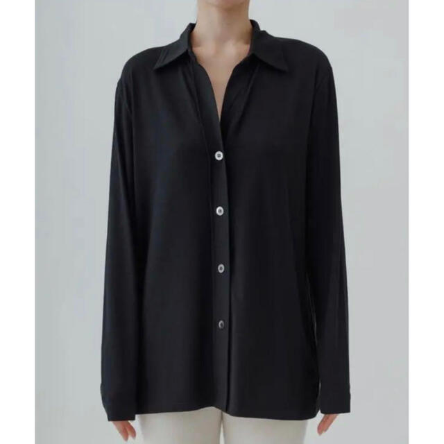 【クリーニン】 yo biotop Silk jersey collar shirtの ブラック