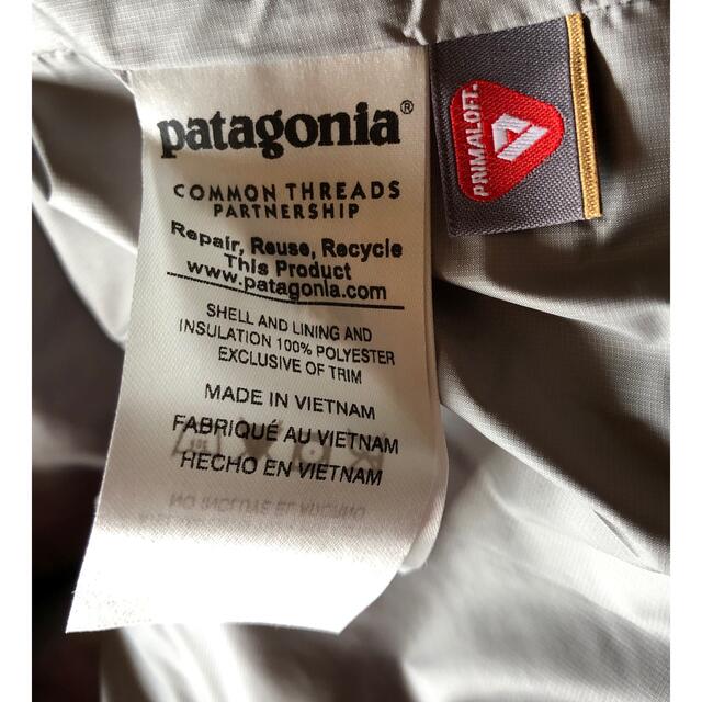 patagonia(パタゴニア)の超希少　新品　パタゴニア　ナノパフ　プルオーバー　L プリマロフト メンズのジャケット/アウター(ダウンジャケット)の商品写真