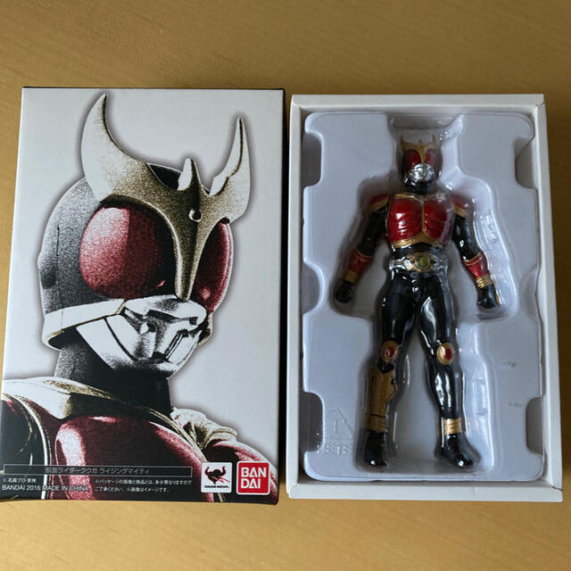 SHフィギュアーツ 真骨彫製法 仮面ライダークウガ ライジングマイティ