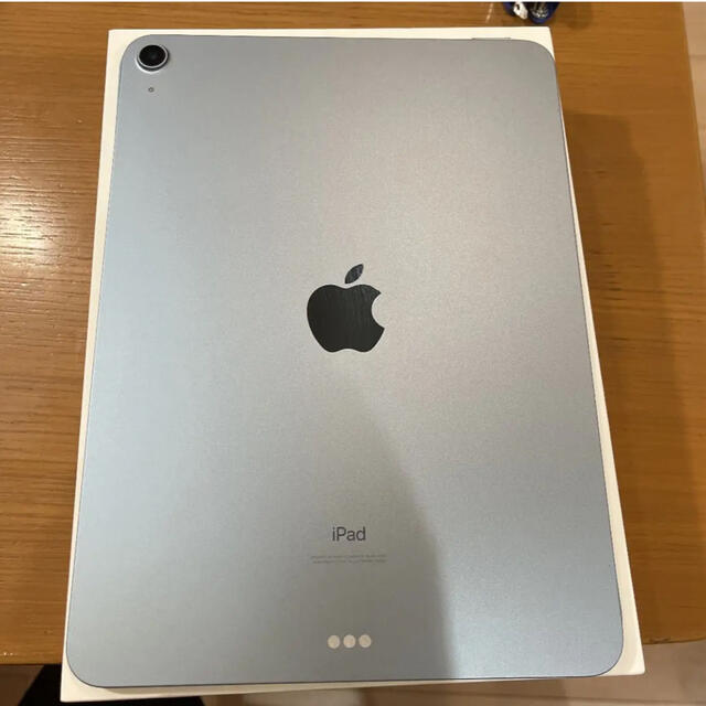 iPad(アイパッド)のiPad Air4 スカイブルー　64GB スマホ/家電/カメラのPC/タブレット(タブレット)の商品写真