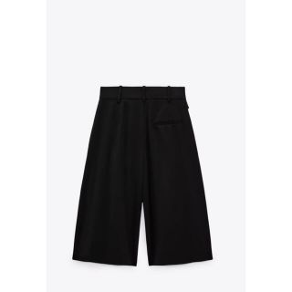 ザラ(ZARA)のZARA ロングプリーツバミューダパンツ(ショートパンツ)