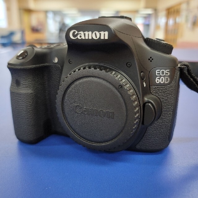 Canon(キヤノン)のCanon eos60D ダブルズームレンズキット　キヤノン イオス60D スマホ/家電/カメラのカメラ(デジタル一眼)の商品写真
