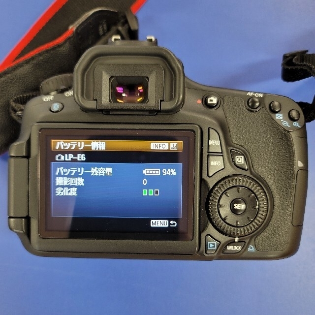 Canon(キヤノン)のCanon eos60D ダブルズームレンズキット　キヤノン イオス60D スマホ/家電/カメラのカメラ(デジタル一眼)の商品写真