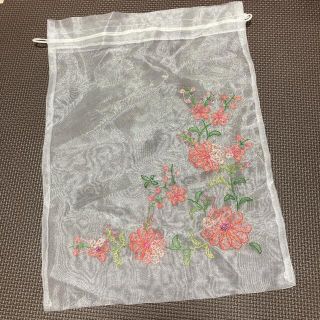 刺繍柄　巾着(その他)