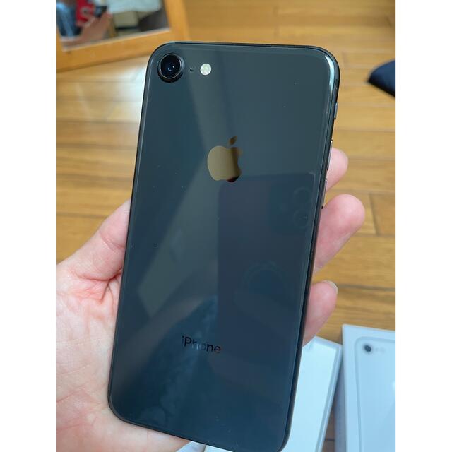 iphone8 64GB 本体 ブラック 黒 美品